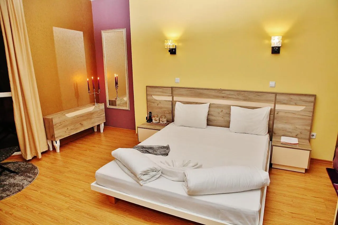 Art Hotel Simona Sofia 3*,