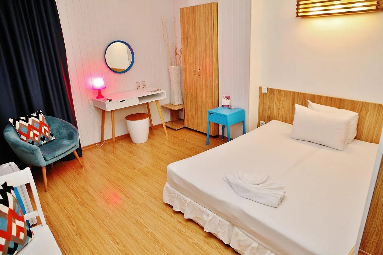 Art Hotel Simona Sofia 3*,  Bulgaria