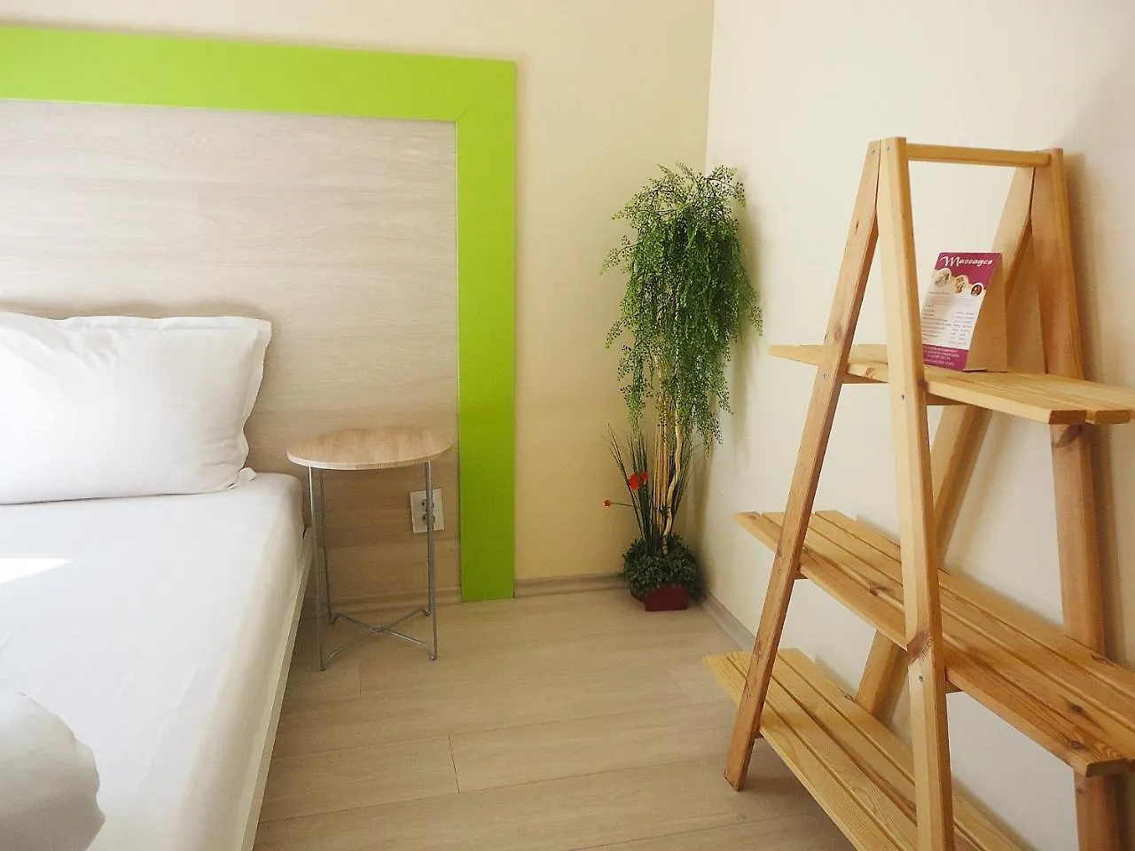Art Hotel Simona Sofia 3*,